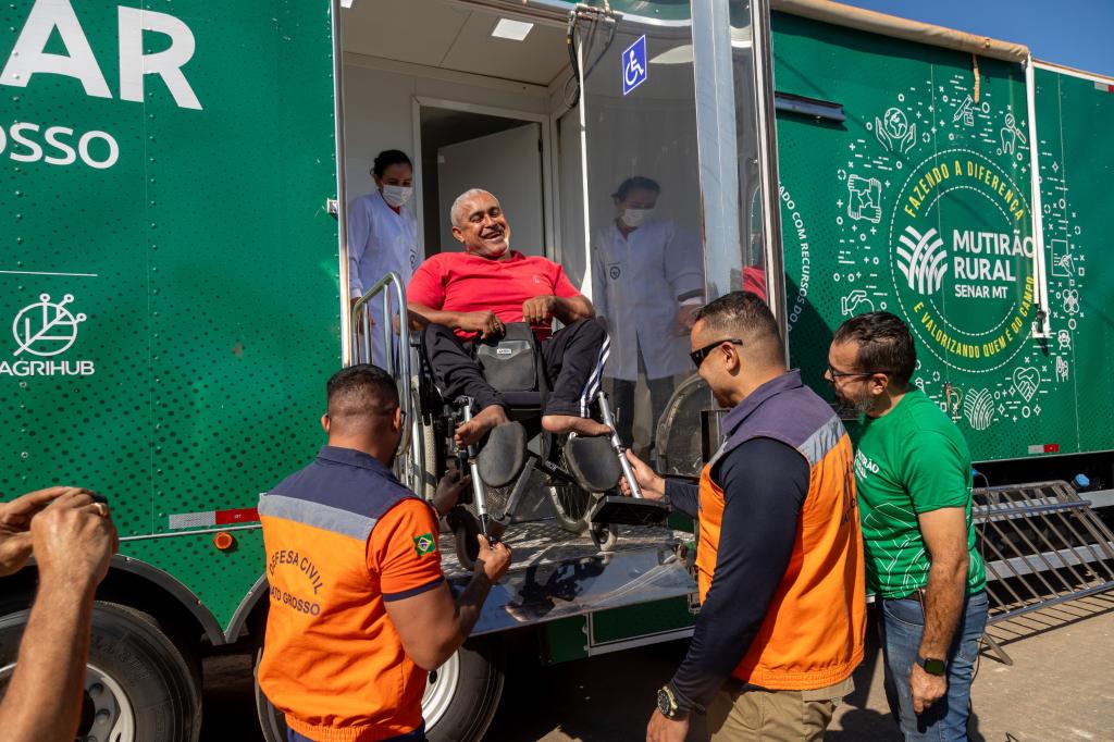 Defesa Civil auxilia na logística do projeto e na triagem da população para os atendimentos - Foto por: Alair Ribeiro/TJMT