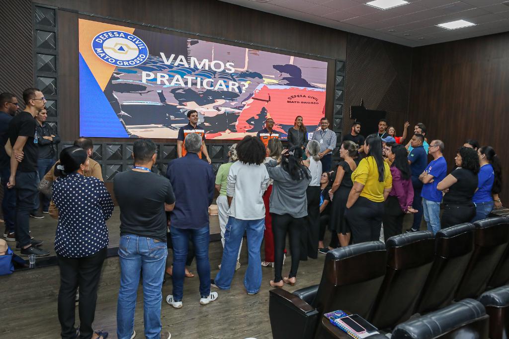 Servidores do Governo de MT participam de curso de primeiros socorros da Defesa Civil - Foto por: Michel Alvim/Secom-MT