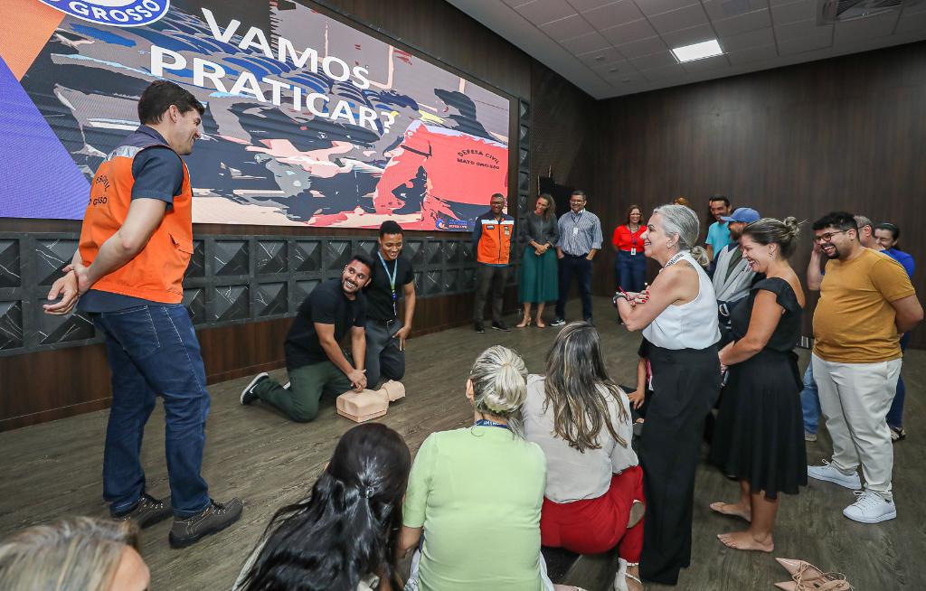 Servidores do Governo de MT participam de curso de primeiros socorros da Defesa Civil - Foto por: Michel Alvim/Secom-MT