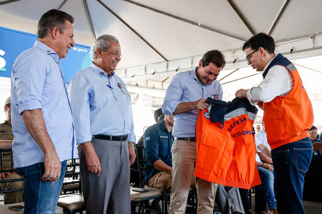 Governo de MT entrega 60 viaturas para as Coordenadorias Municipais de Defesa Civil - Foto por: Mayke Toscano/Secom-MT