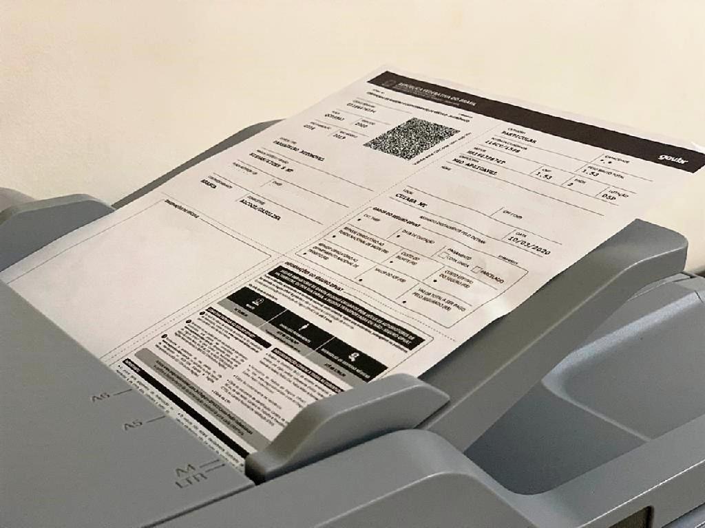 Licenciamento de veículos com placa final 5 deve ser pago até 31 de maio - 