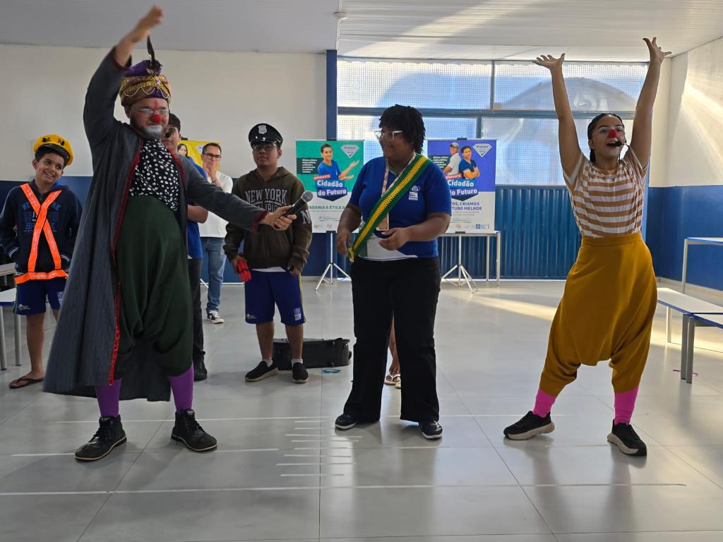 Teatro na Escola Diva Hugueney, no bairro Aroreira, em Cuiabá - Foto por: Ligiani Silveira - CGE/MT