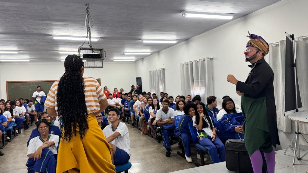 Teatro na Escola João Brienne, no bairro Lixeira, em Cuiabá - Foto por: Michell Miranda - CGE/MT