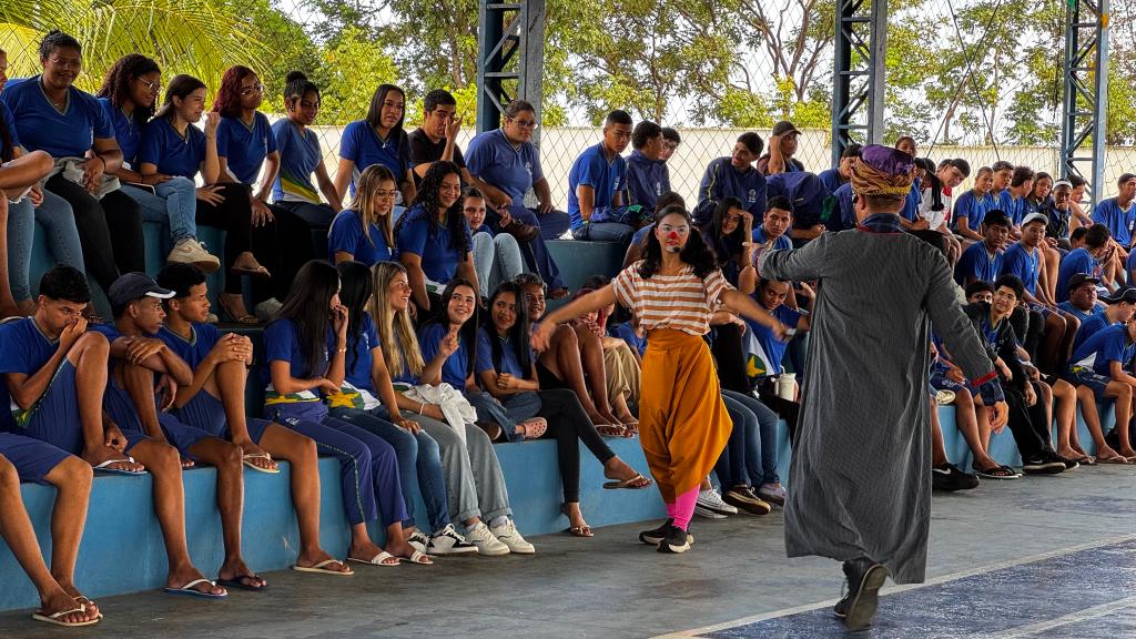 Teatro na Escola Jayme Veríssimo de Camos em Várzea Grande - Foto por: Michell Miranda | CGE-MT