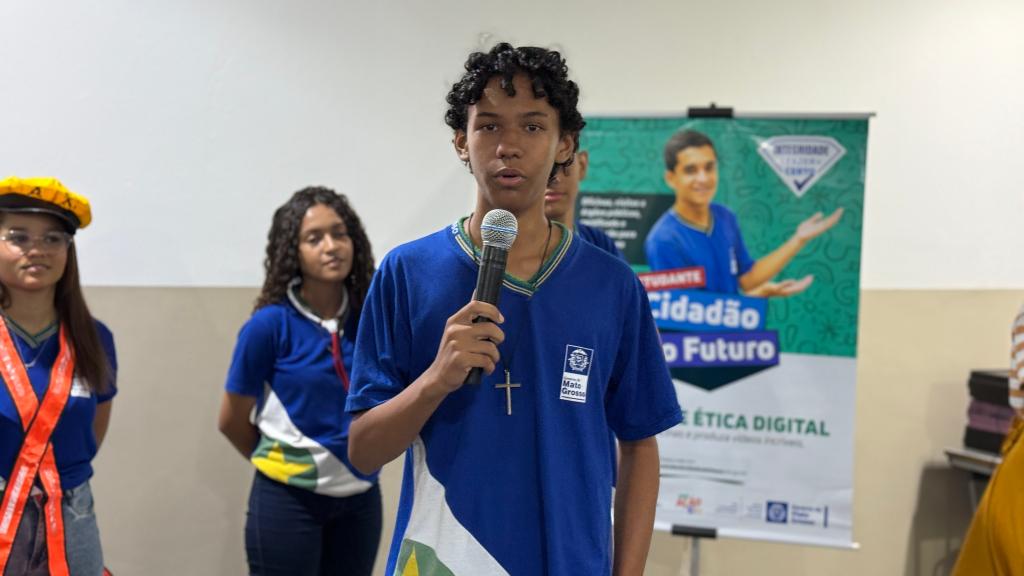 Teatro na Escola Deputado Salim Nadaf em Várzea Grande - Foto por: Júlio Badaró | CGE-MT