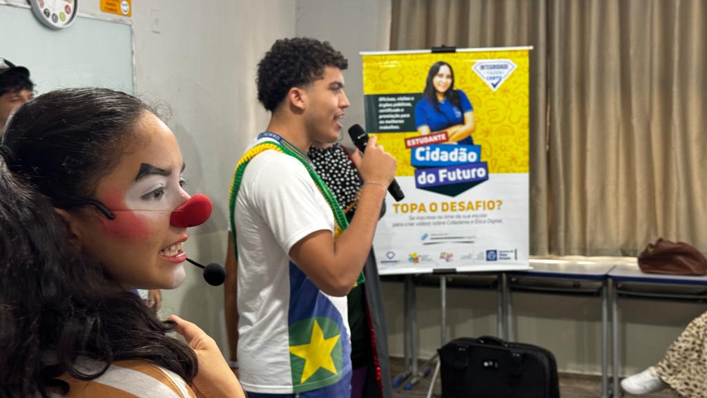 Teatro na Escola Prof. Heliodoro Capistrano da Silva - Foto por: Michell Miranda | CGE-MT