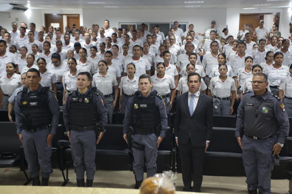 Proerd deflagra Operação Paz na Escola Tolerância Zero para alertar jovens sobre perigo das drogas