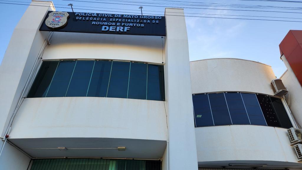 Polícia Civil cumpre 40 ordens judiciais contra facção criminosa envolvida com tráfico de drogas em Sinop - 